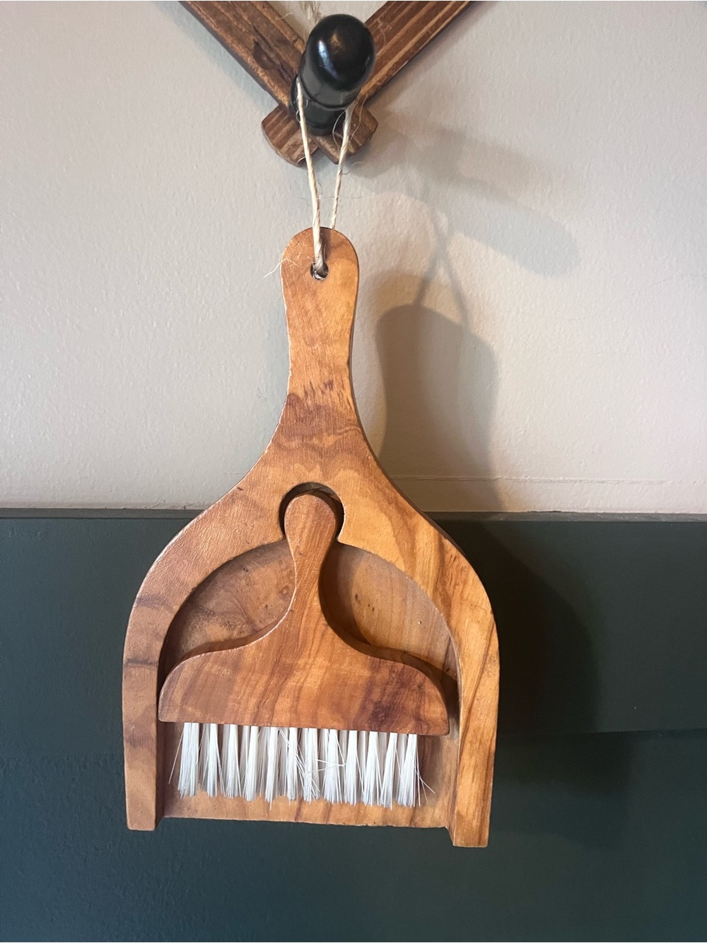 Small Wooden Handheld Dustpan and Brush Set - Warm Brown and White